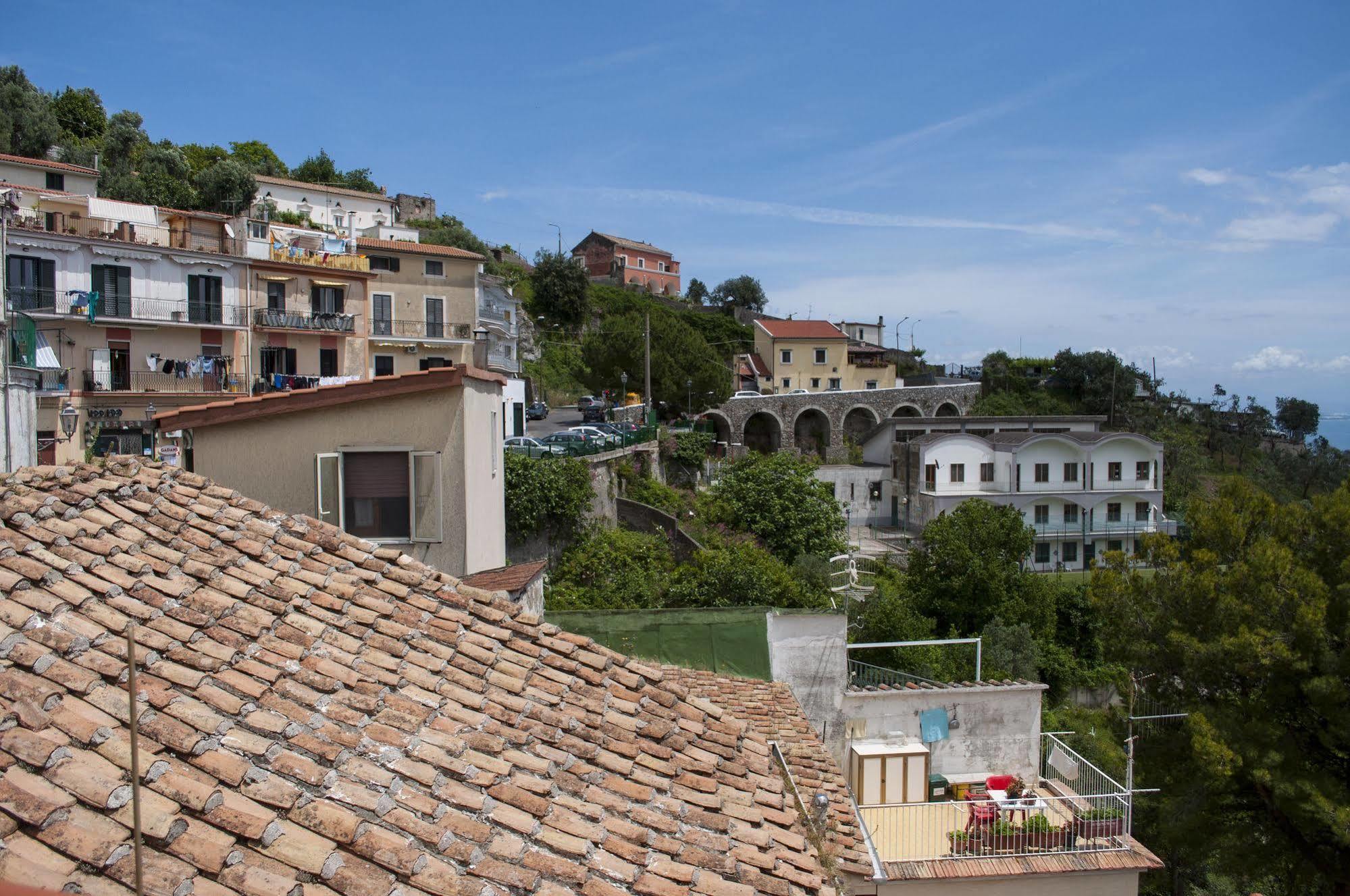 Residence Zelzar Vietri sul Mare Exterior photo