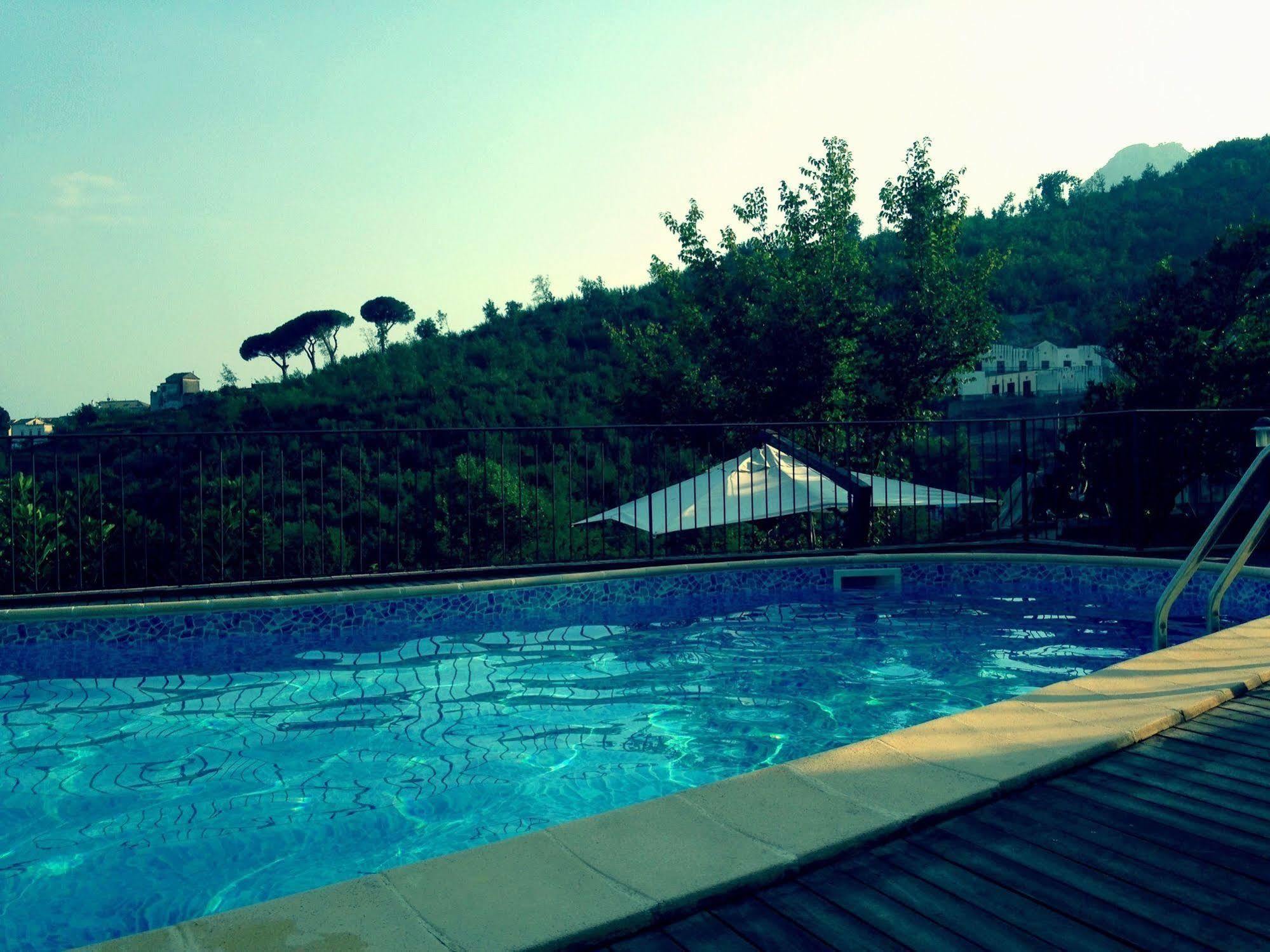 Residence Zelzar Vietri sul Mare Exterior photo