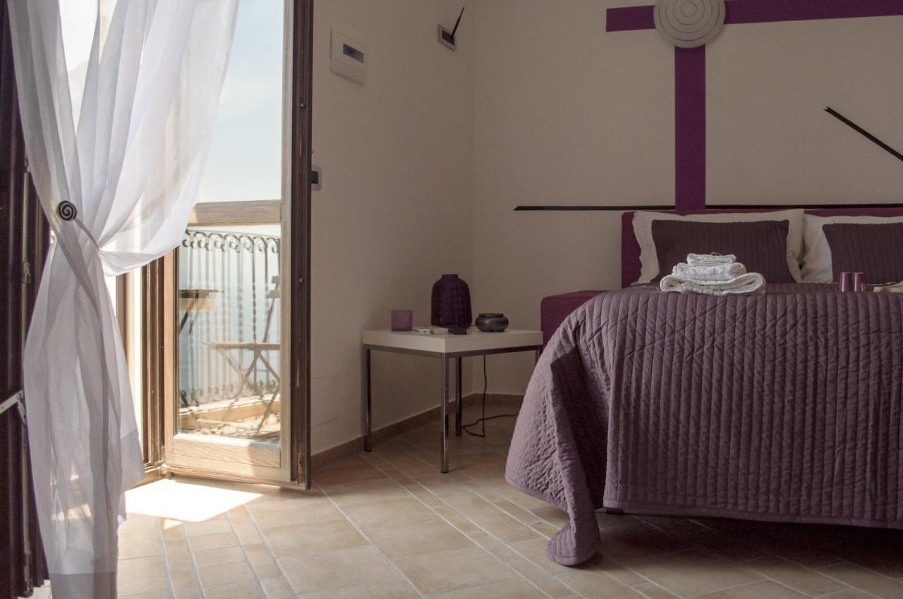 Residence Zelzar Vietri sul Mare Room photo