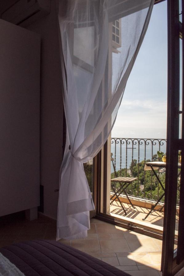 Residence Zelzar Vietri sul Mare Room photo